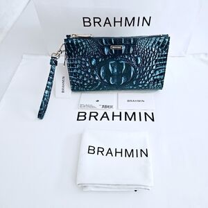 NWT Brahmin BLUE PATINA Daisy